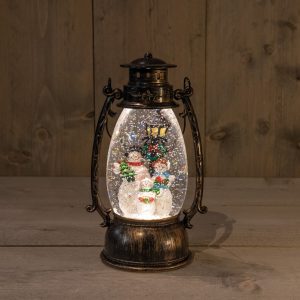 Lukt með snjókörlum