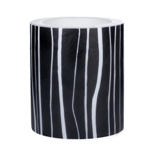 Kerti Rendur svartar